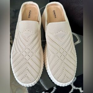 Sonoma Taupe Beige Cream Knit Textile Slip-On Mules Shows Size 8M Run Big
